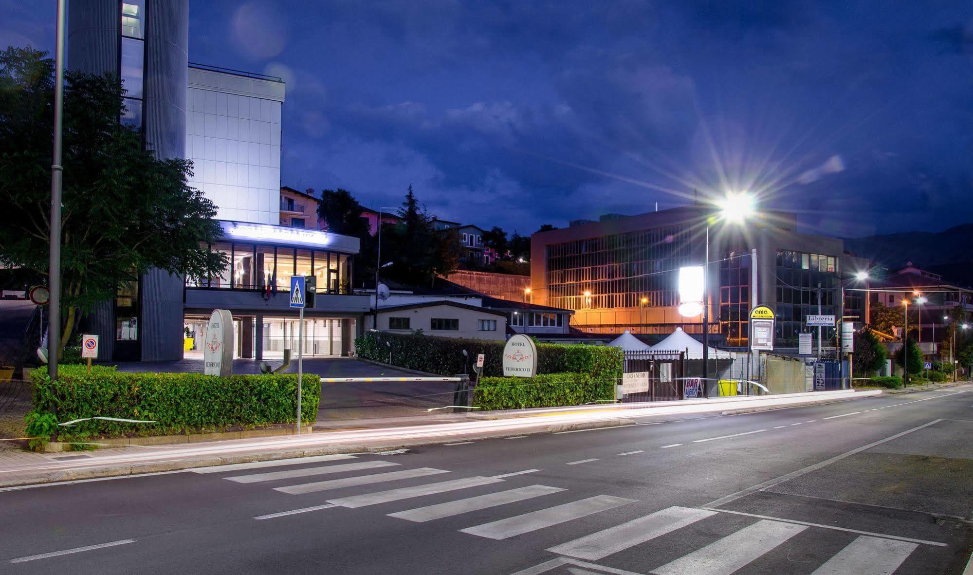 Hotel Federico II LʼAquila Exteriör bild